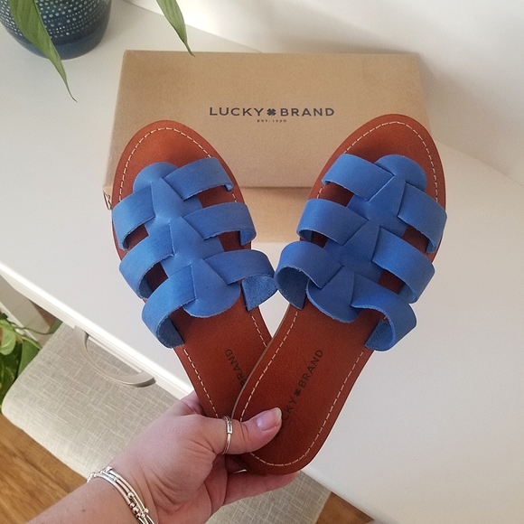 Lucky Brand Shoes Nwt Lucky Brand Aisha Flat Blue Leather Sandals